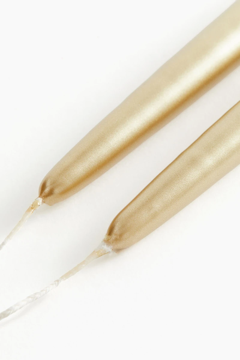 Lot de 2 bougies effilées à la finition brillante