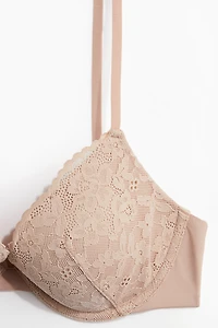 Soutien-gorge pigeonnant en mousse souple