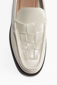 Mocassins tressés