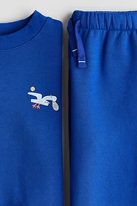 2-piece Sweatshirt and Joggers Set