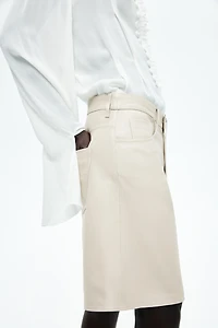 Short en cuir