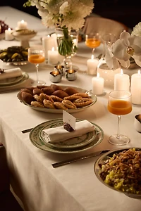 Petite assiette en porcelaine avec motif