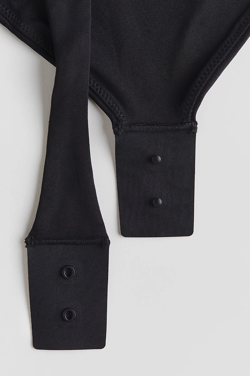 Sculpting Short-Sleeved Thong Bodysuit