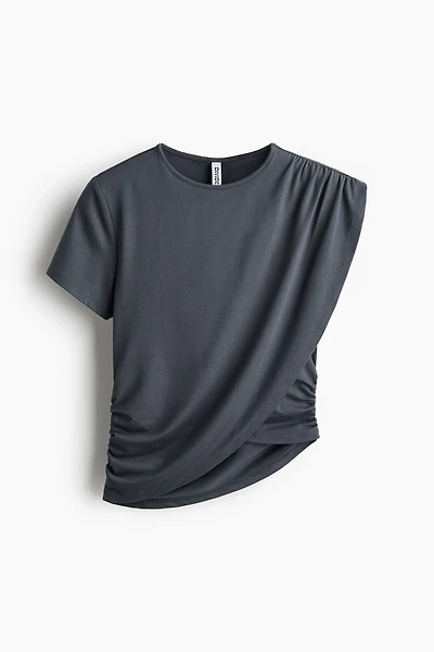 Haut à effet superposé