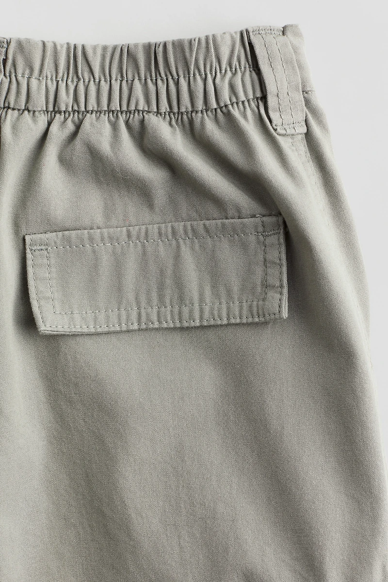 Wide-Leg Cargo Pants