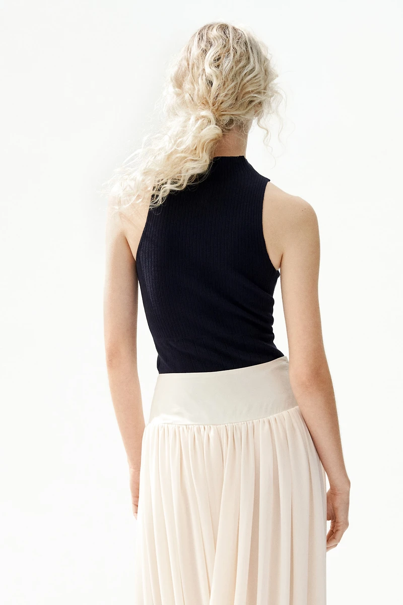 Rib-Knit Mock Turtleneck Top