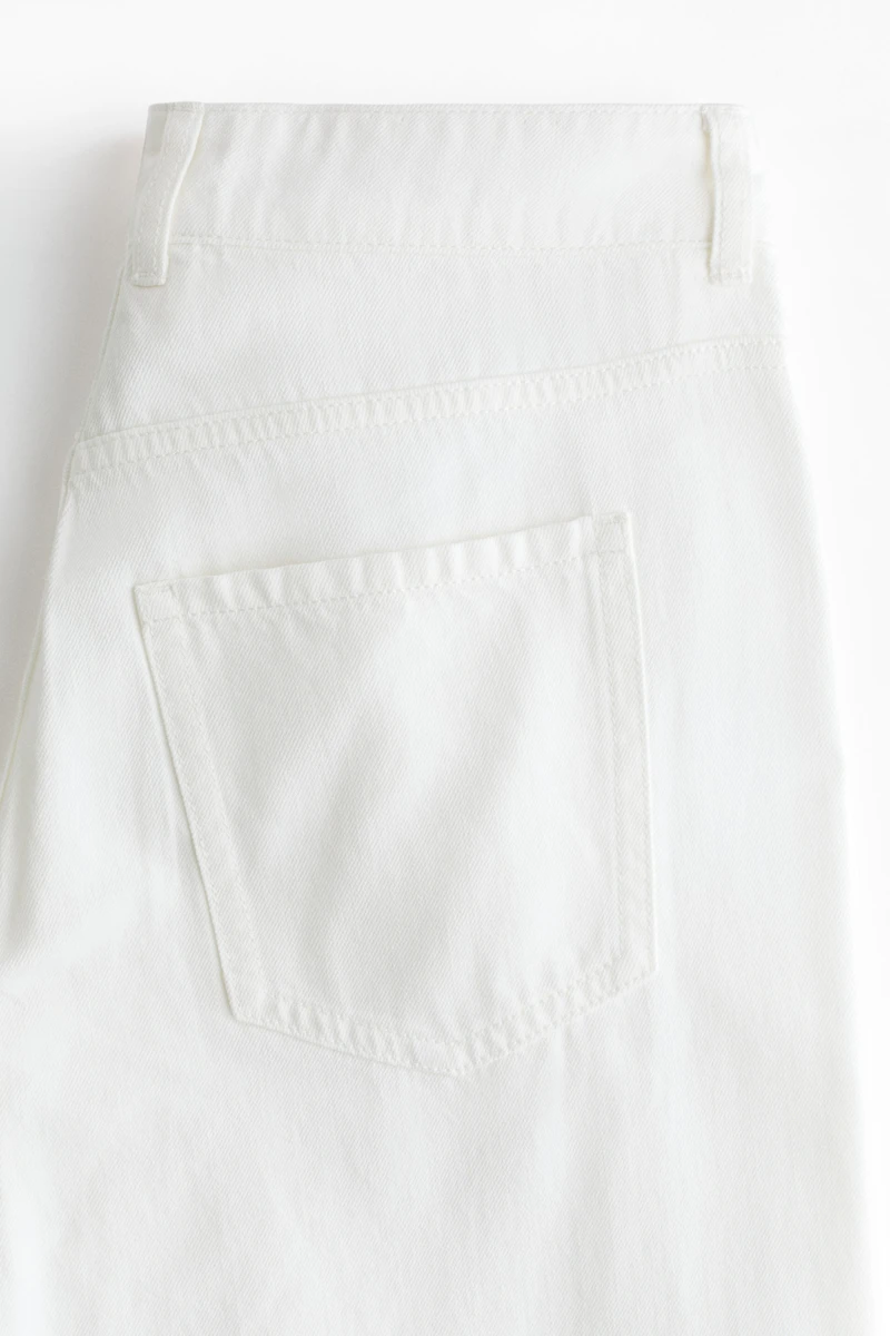 Wide-Leg Regular Waist Jeans