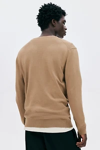 Chandail coupe classique en fin tricot