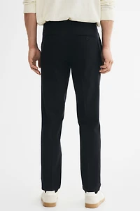 Pantalon habillé près du corps