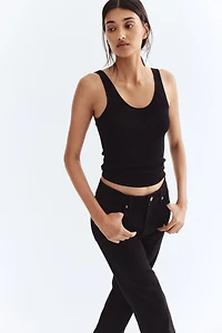 Jean taille haute jambes semi-évasées