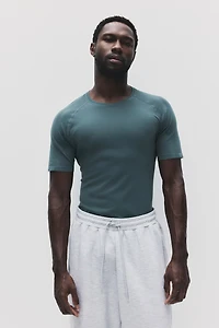 Muscle Fit Sports T-Shirt with DryMove™