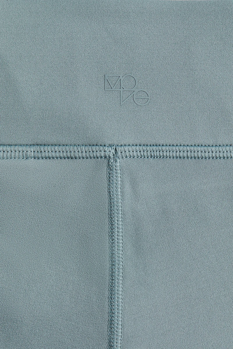 Biking Shorts with DryMove™