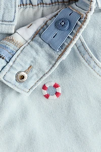 Short en denim avec détails brodés