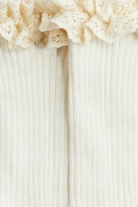Crochet-Ruffle Socks
