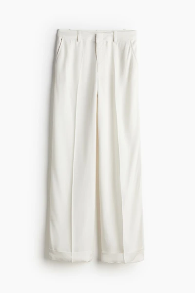 Pantalon de tailleur à revers