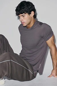 Muscle-Fit Sports Shirt with DryMove™