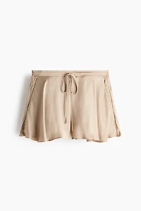 Short à cordon en satin