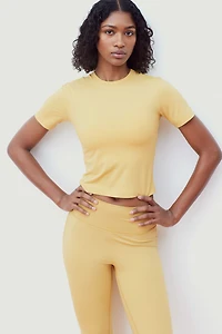 Sports Crop Top with DryMove™