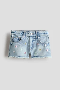 Short en denim avec détails brodés