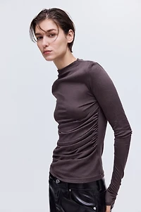 Haut drapé en soie mélangée