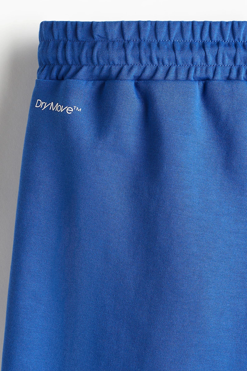 Mid-Length Sports Shorts with DryMove™