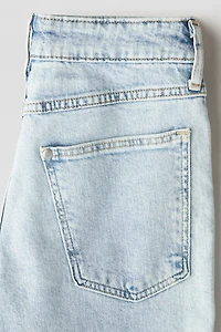 Relaxed Tapered Fit Jeans