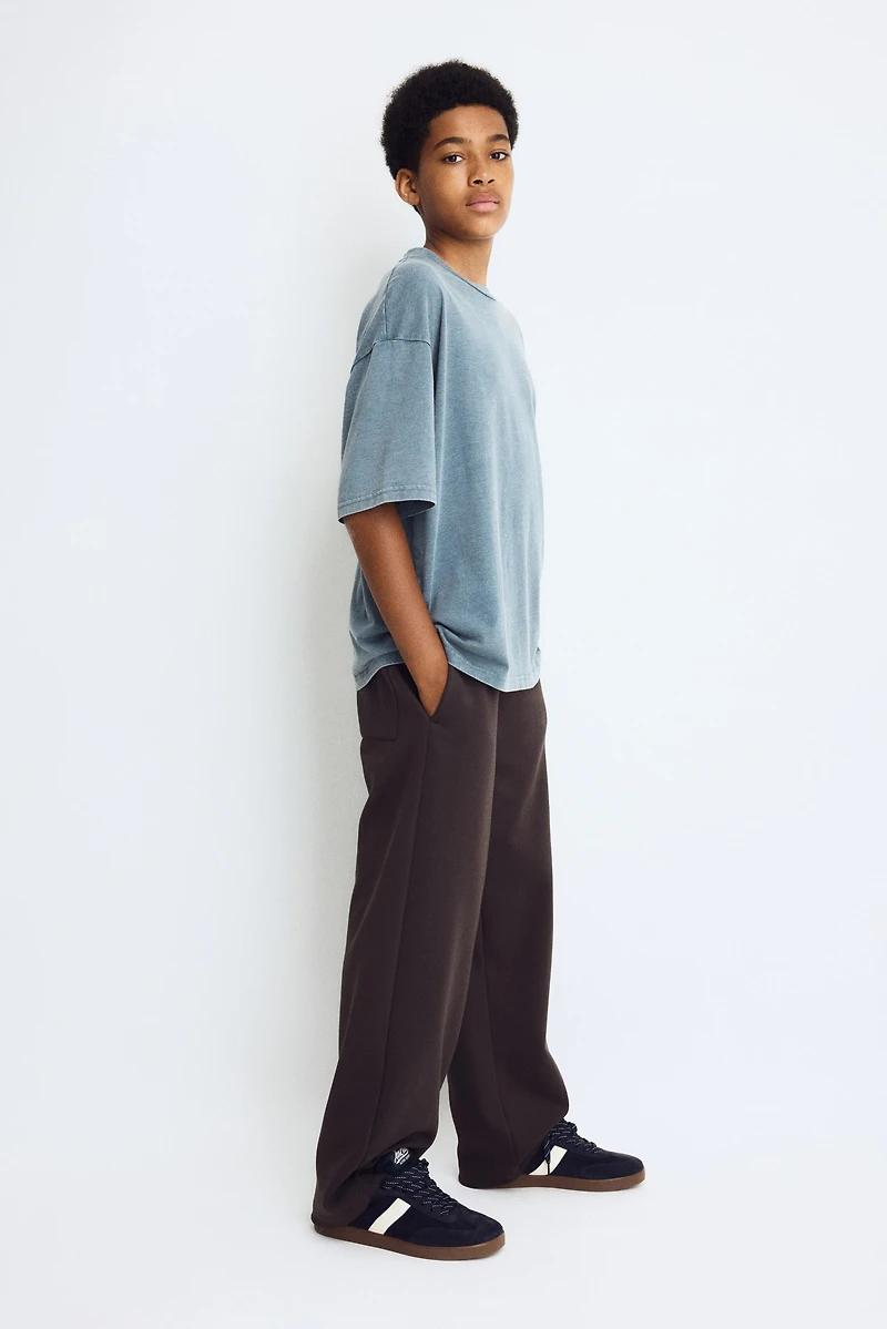 Loose-Fit Sports Joggers with DryMove™