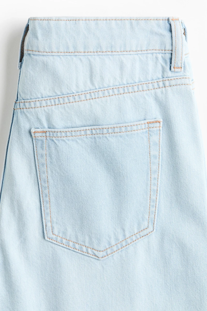 Wide-Leg High-Waist Jeans