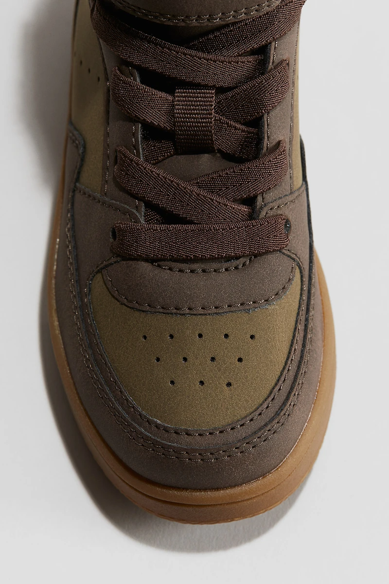 Bottines sport chaudement doublées