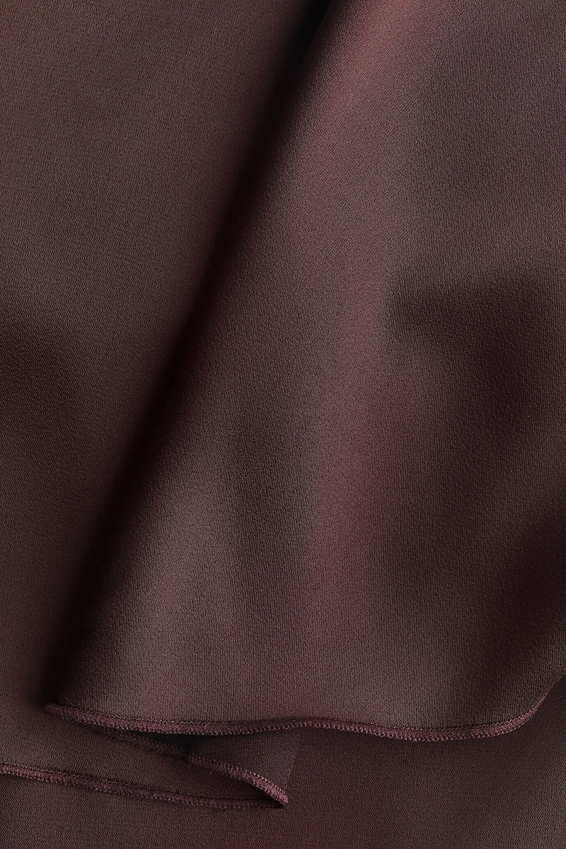 Robe en jersey romanite avec jupe satin