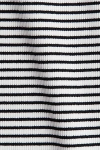 Haut côtelé avec encolure bateau