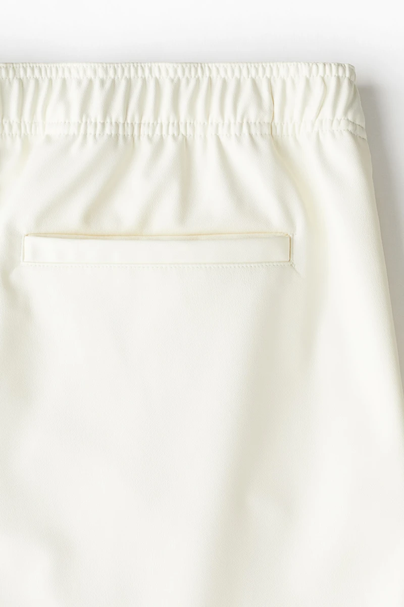 Short enduit Coupe Décontractée