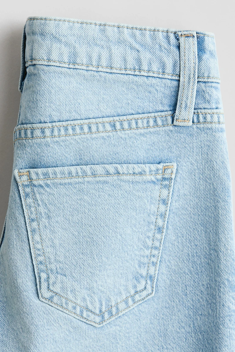 Jean à jambes larges