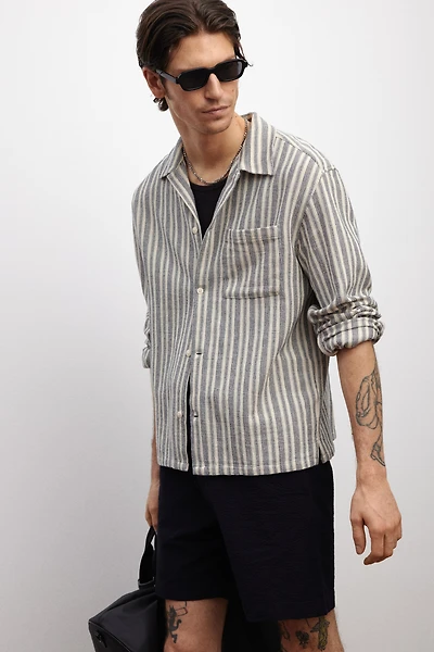 Chemise texturée coupe classique