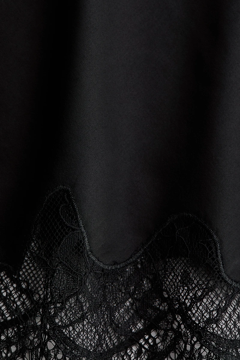 Jupe à enfiler avec dentelle