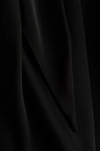 Robe avec détail à nouer