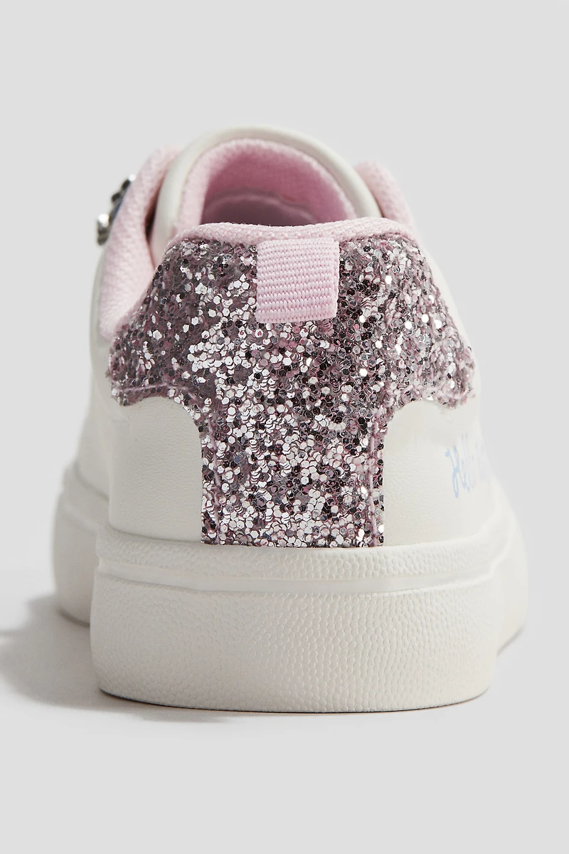 Sneakers with Appliqués