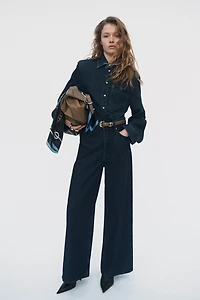 Chemise en denim avec épaulettes