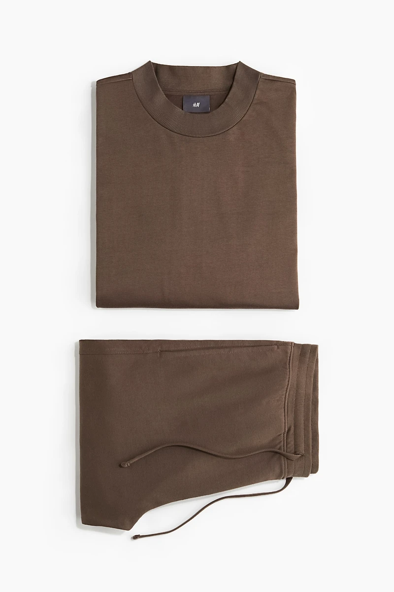 T-shirt et pantalon de pyjama