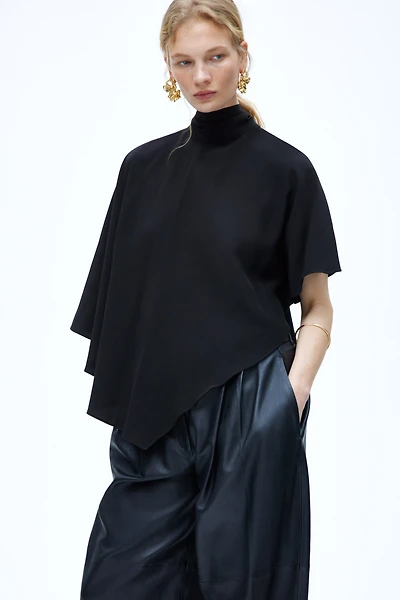 Blouse cape asymétrique