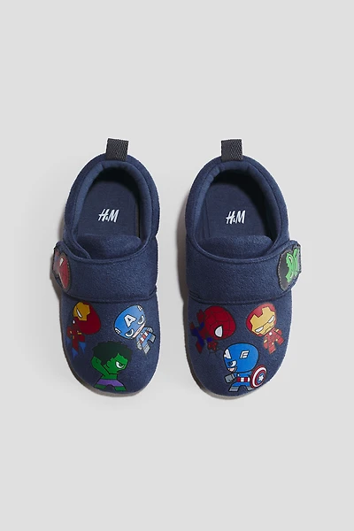 Chaussons avec motif