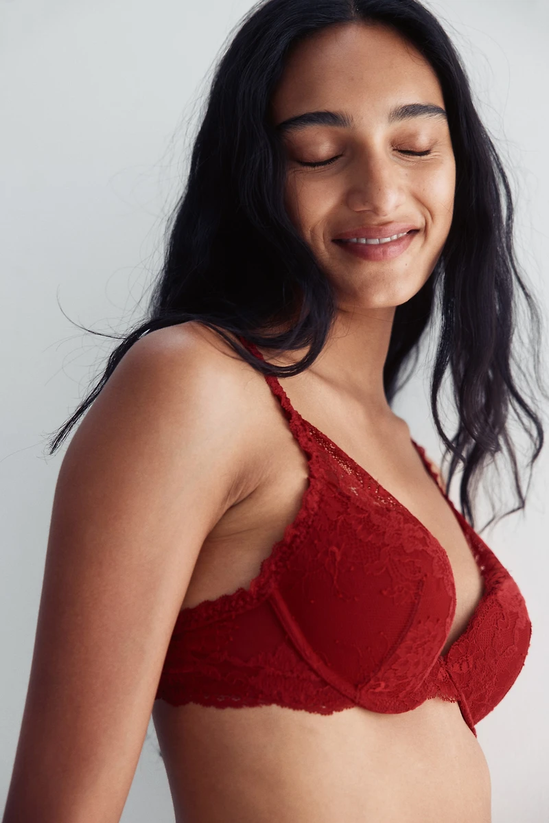 Soutien-gorge super pigeonnant en dentelle