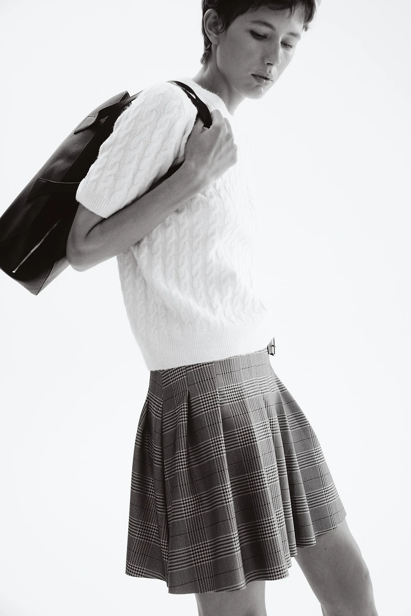 Chandail en tricot torsadé