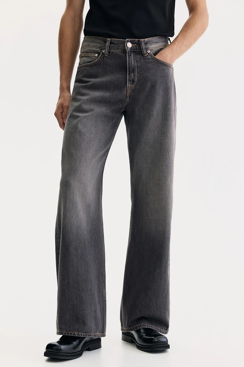Relaxed Bootcut Jeans