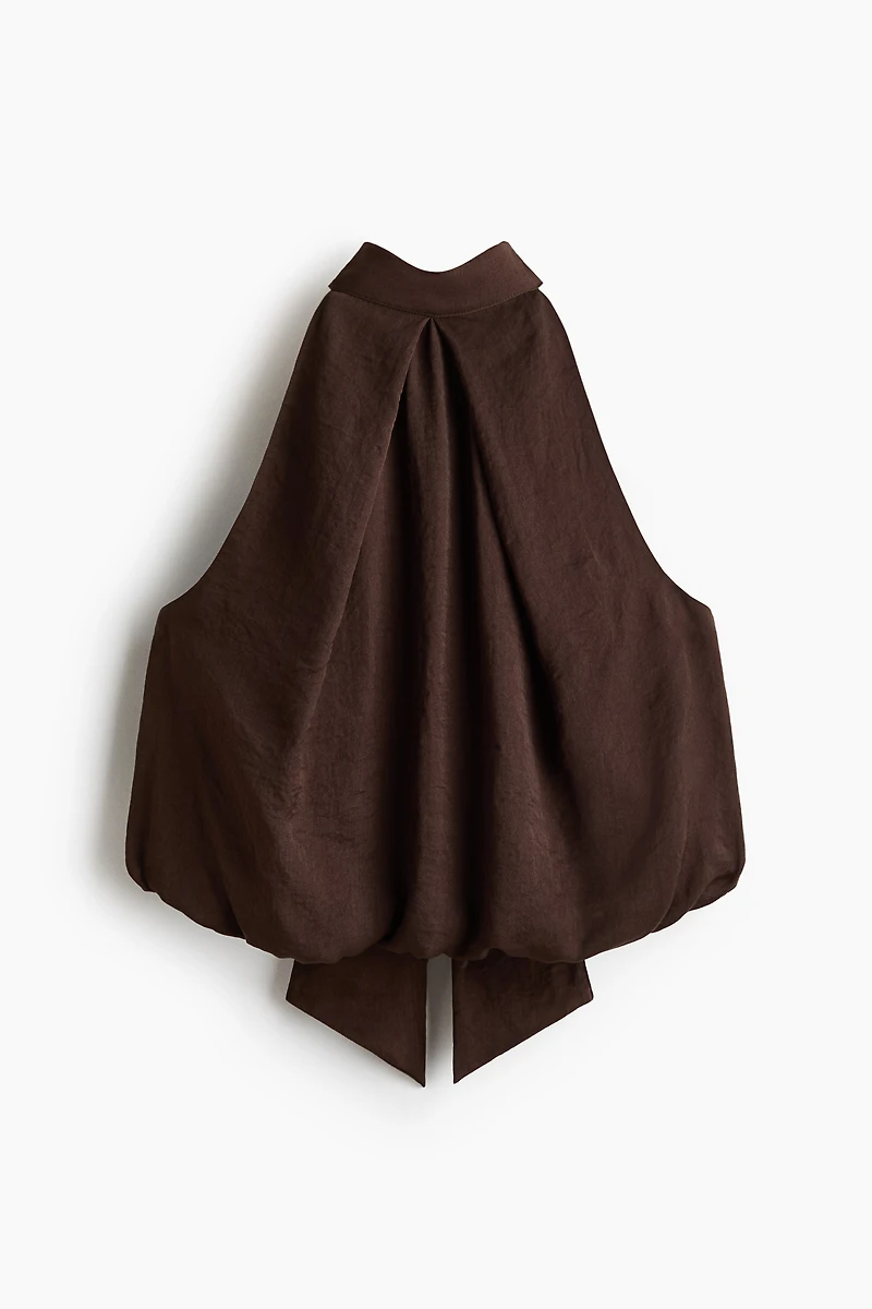 Haut dos nu en satin