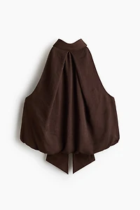 Haut dos nu en satin