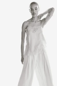 Haut en tissu jacquard avec dentelle