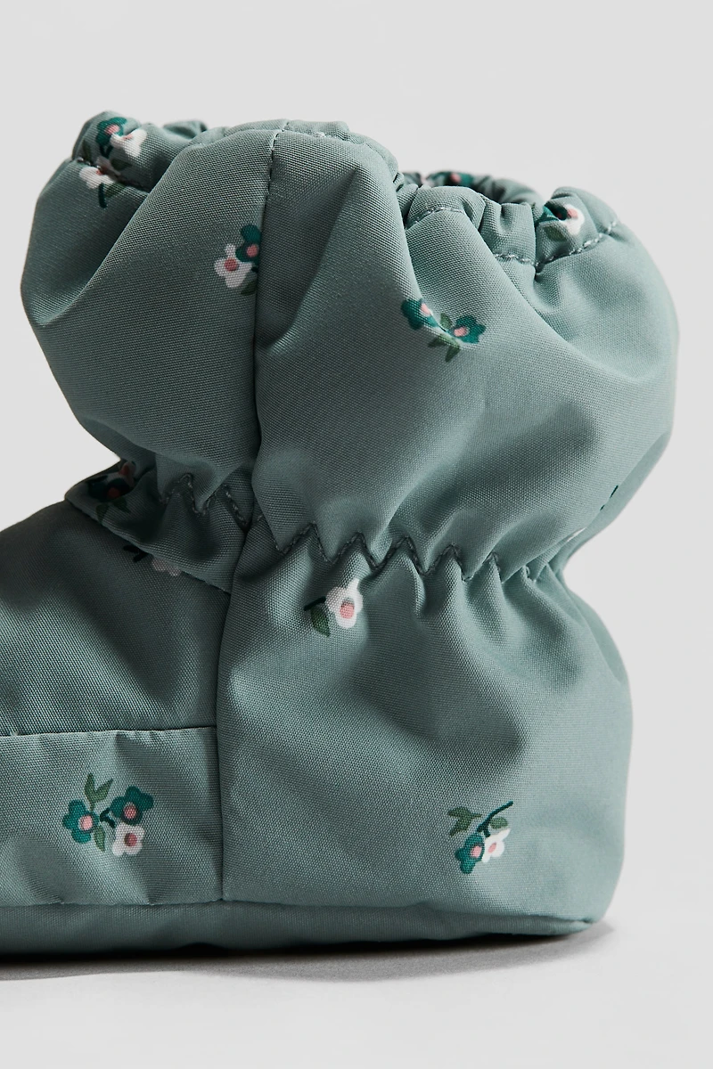 Water-Repellent Slipper Socks