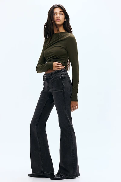 Jean taille basse évasé