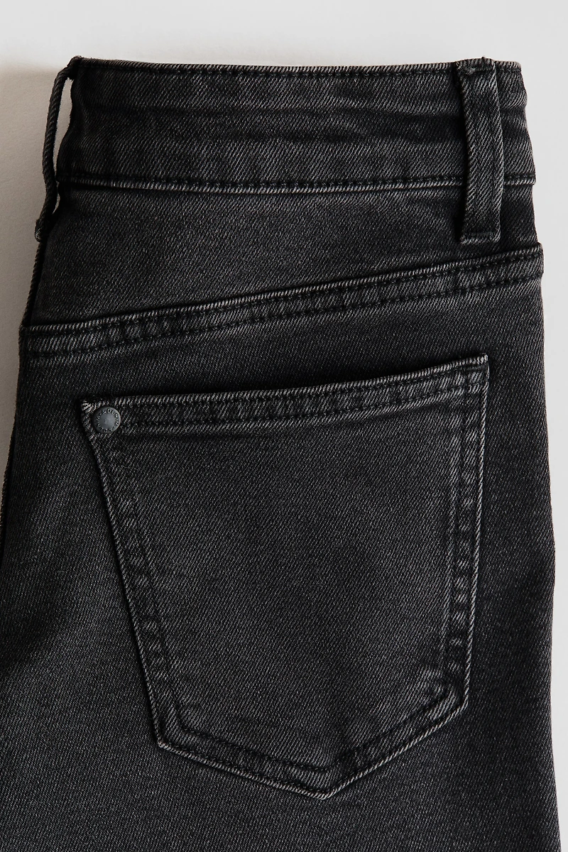 Comfort Stretch Slim-Fit Jeans